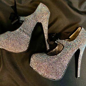 Bordello Teeze Pleaser